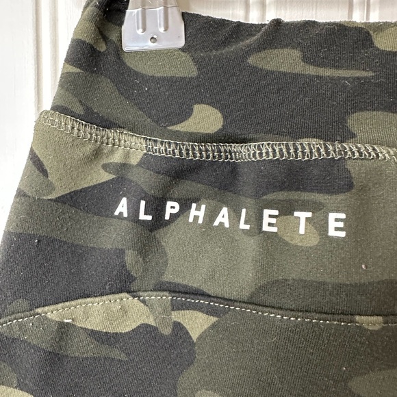 Alphalete Joggers - Picture 3 of 3